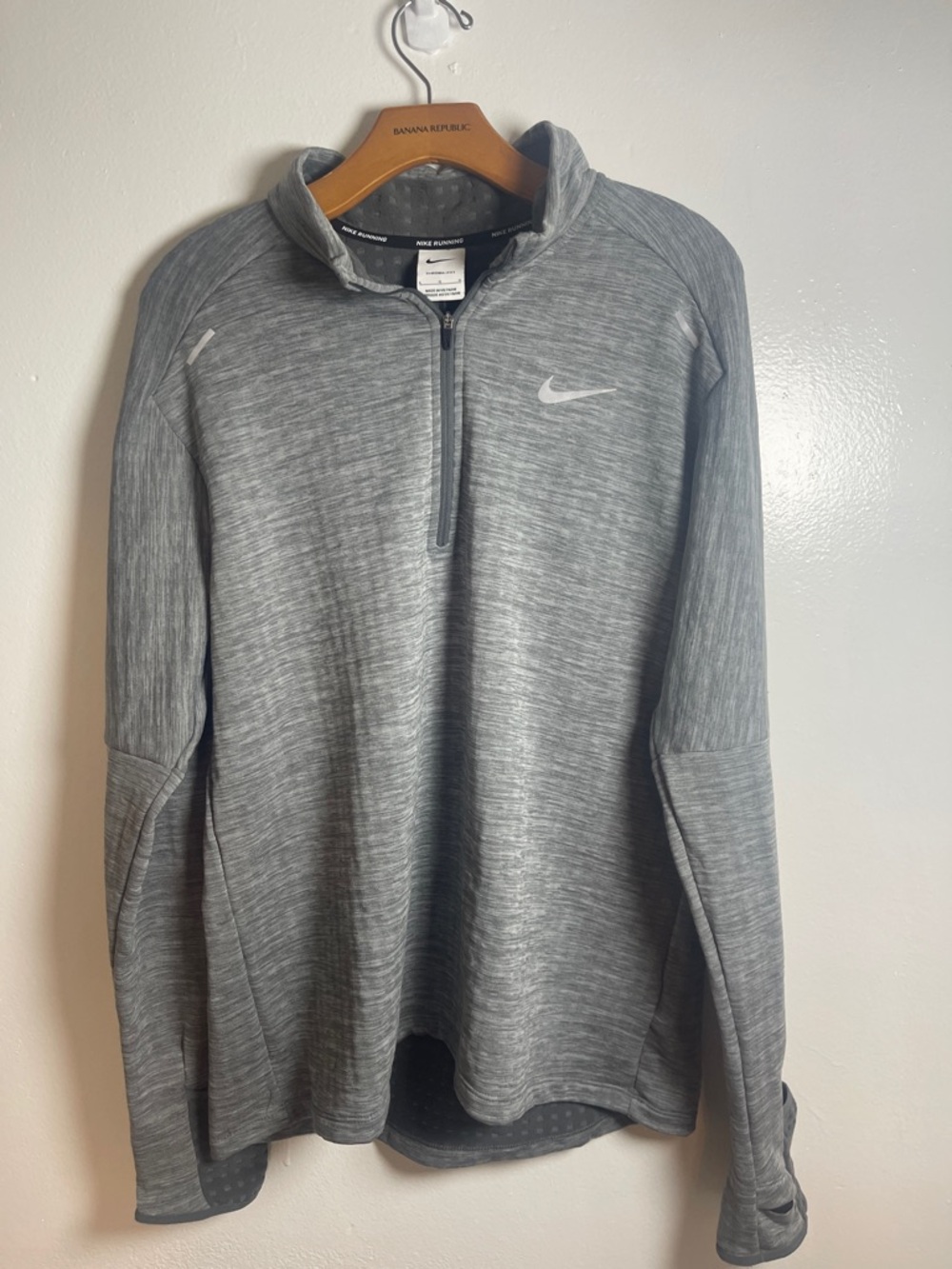 Nike Gray Men’s Quarter-Zip Performance Sweatshirt Size: L
